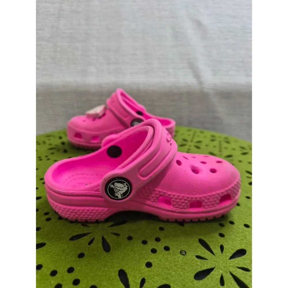 Crocs Barbie Classic Clog Girls 5 Sandal Electric Pink Comfort Slip On Slingback